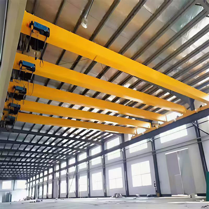 How can a single-girder crane meet the material handling needs of modern factories with its compact structure and high efficiency?